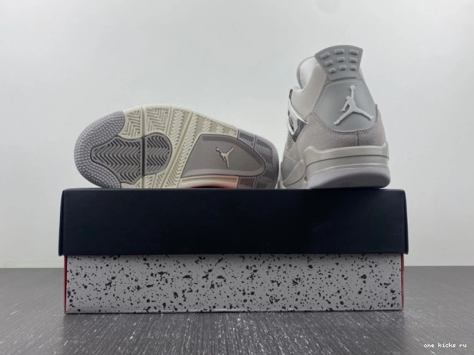 Rep 4 Moments Air Frozen Jordan AQ9129-001 0701